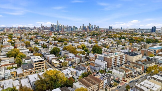 Building Photo - 3443 John F. Kennedy Blvd