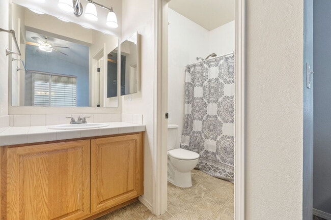 Building Photo - 4127 McKinley St NE