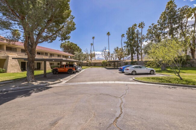 Building Photo - 701 N Los Felices Rd