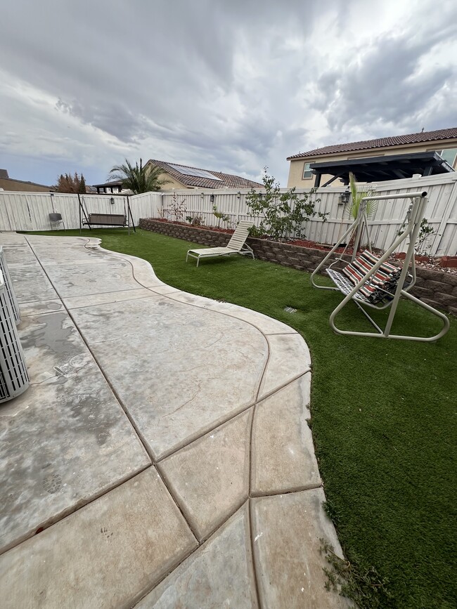 Building Photo - 12933 La Costa Ct