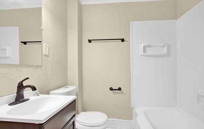 Building Photo - Coming Soon! Charming 4 Bedroom Home in York City!