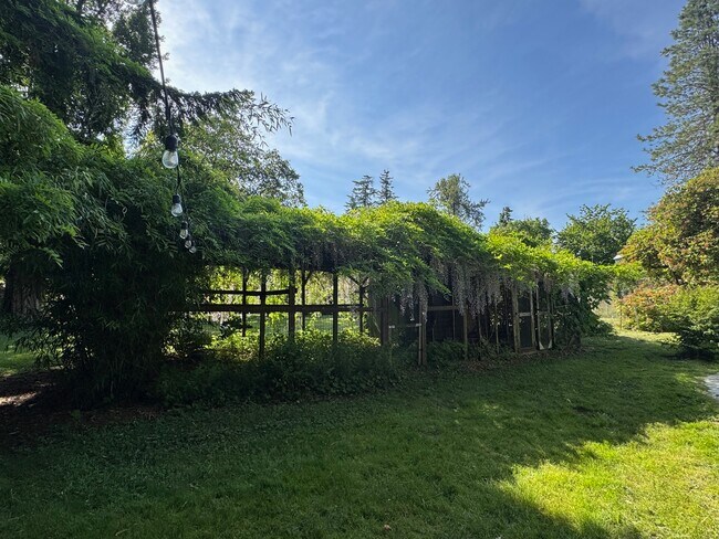 Building Photo - 10103 SW 156th St