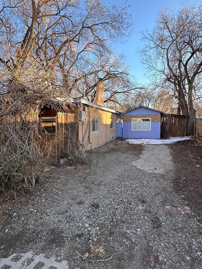 Building Photo - 2202 Rosendo Garcia Rd SW