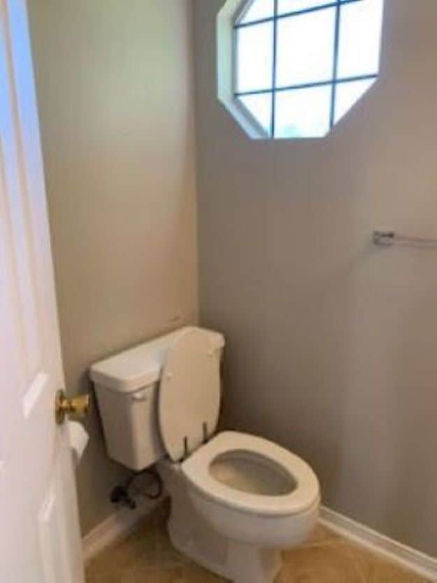 Building Photo - 255 E Scenic Dr