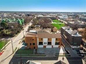 Building Photo - 1931 N Prairie Ave