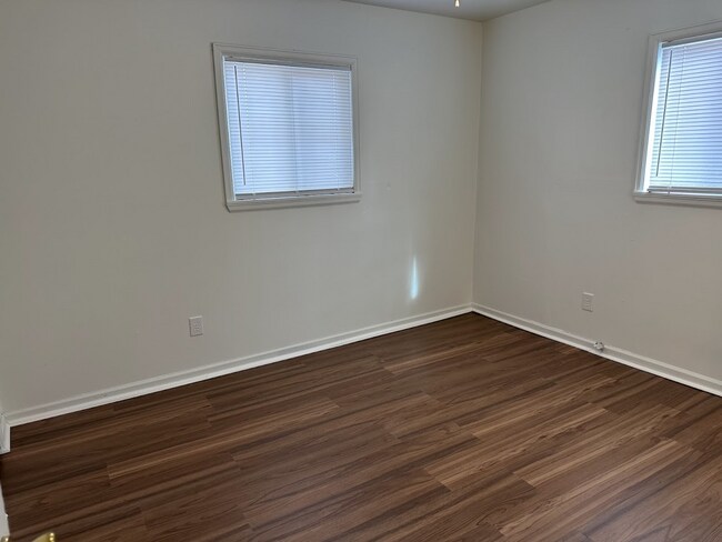 Building Photo - Spacious 4-Bed Home with Garage Near I-225 and Parks!