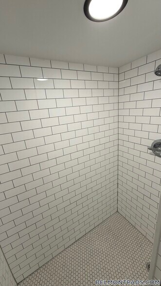 Building Photo - 51 Hill Rd