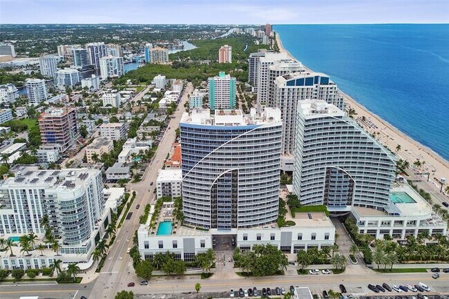Building Photo - 3101 Bayshore Dr