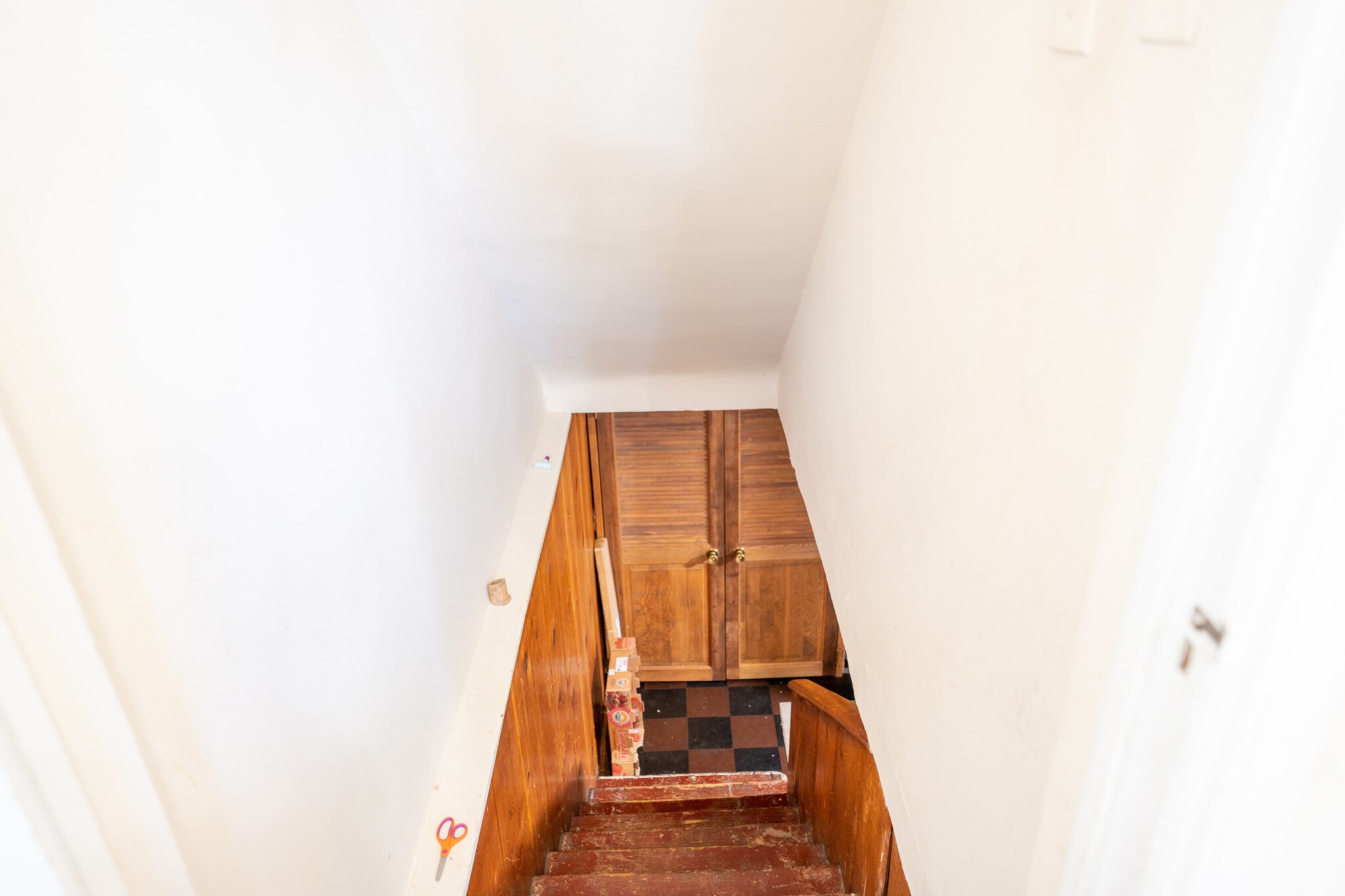 hallway to upper level - 2035 20th Rd N