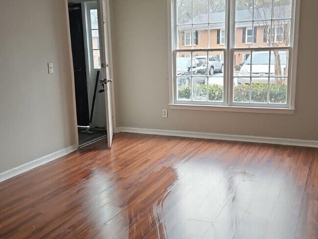 Building Photo - 493 Stone Mountain St