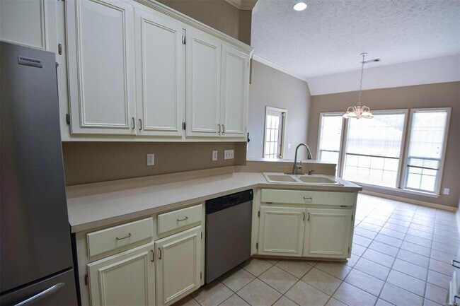 Building Photo - 1691 Rambling Brook Ln