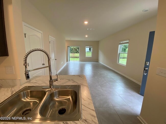 Building Photo - 7759 Legacy Trl