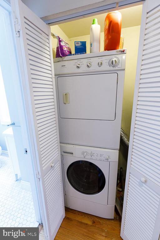 Building Photo - 809 Kentucky Ave SE