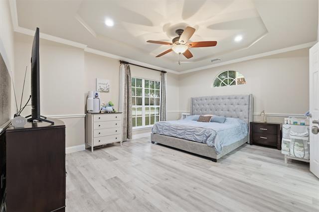 Building Photo - 2122 Trickling Creek Dr