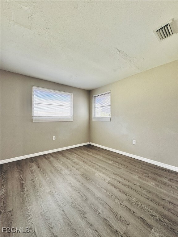 Building Photo - 331 Tarpon Dr