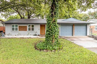 Building Photo - 13749 Pyramid Dr