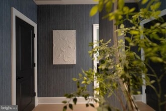 Building Photo - 200 S Broad St