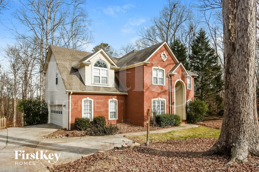 Primary Photo - 47 Camelot Ct