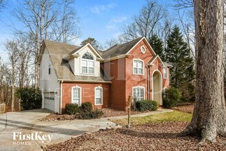 Building Photo - 47 Camelot Ct