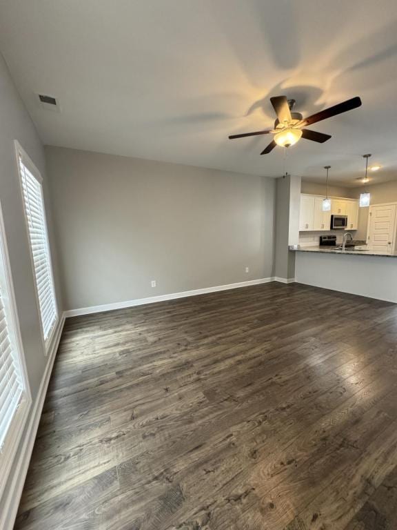 Building Photo - 244 Mansfield Dr