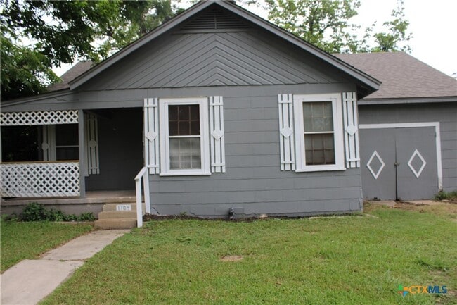 Primary Photo - 1104 S 25th St