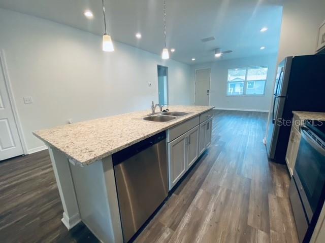 Building Photo - 1325 James Ave S