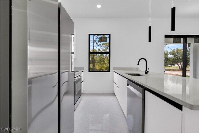 Building Photo - 2700 42nd St W