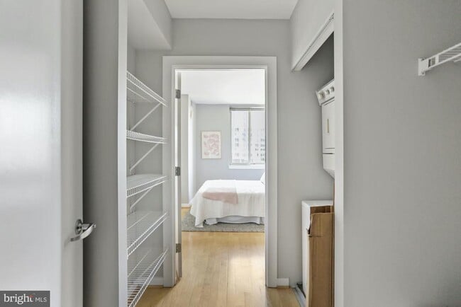 Building Photo - 1000 New Jersey Ave SE