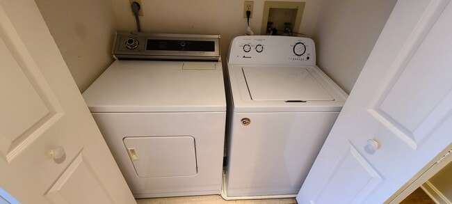 Washer & Dryer - 3721 Bardstown Rd