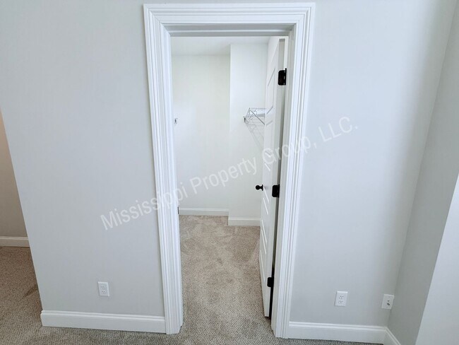 Building Photo - 4088 Fieldstone Lp