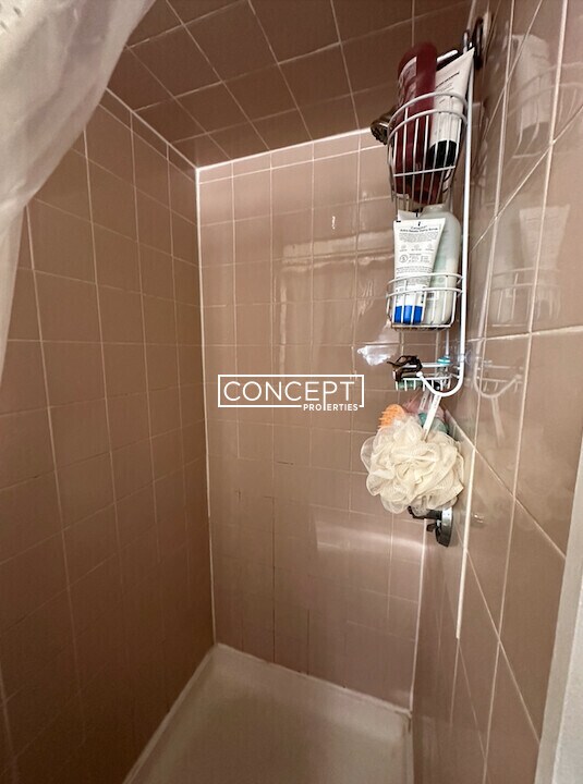 Building Photo - 15 Garden St