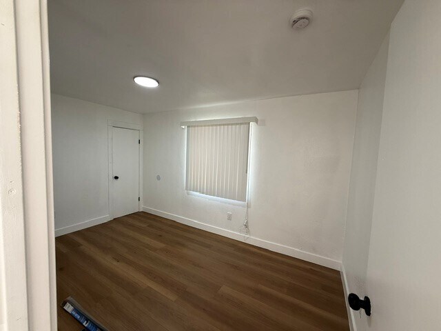 Building Photo - 8901 1/2 Holmes Ave