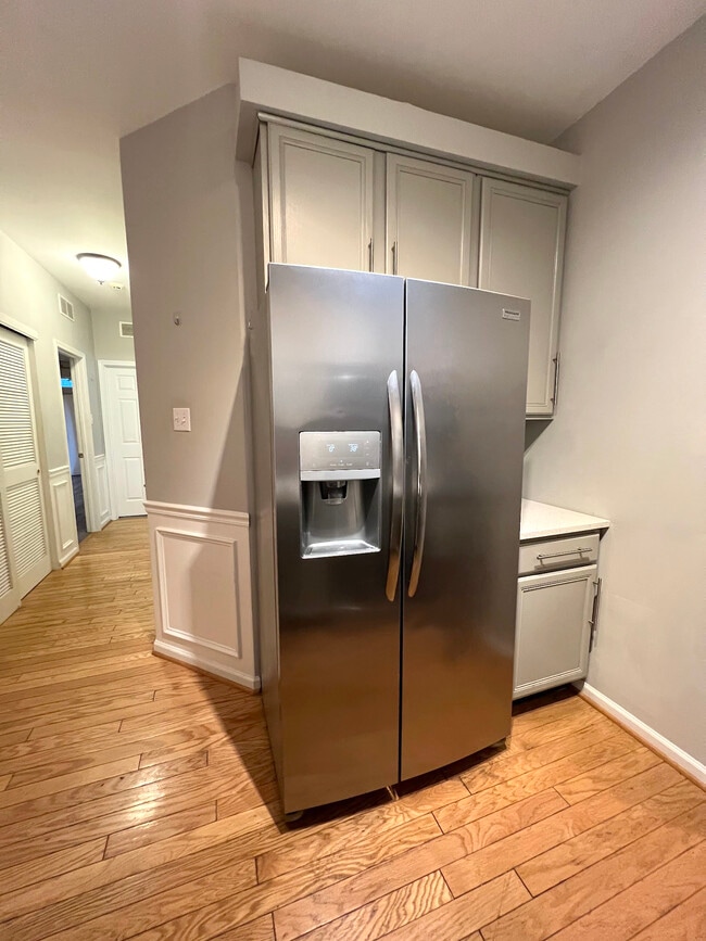 Building Photo - 305 Dresher Woods Dr