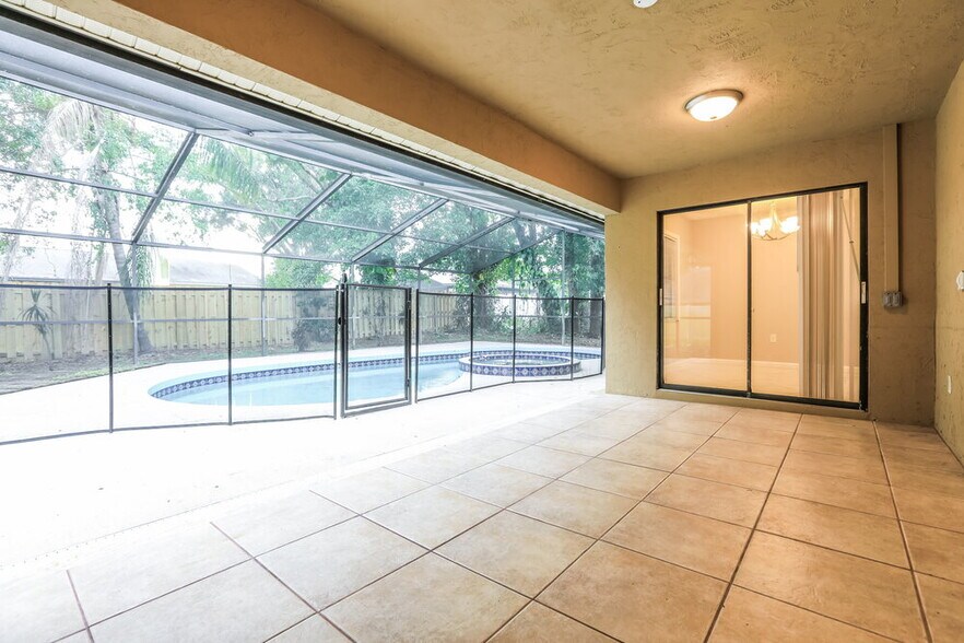 Building Photo - 2473 Guthrie Cir