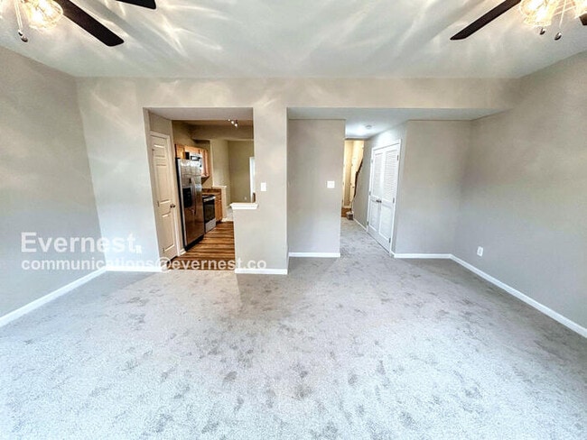 Building Photo - 125 Colter Dr