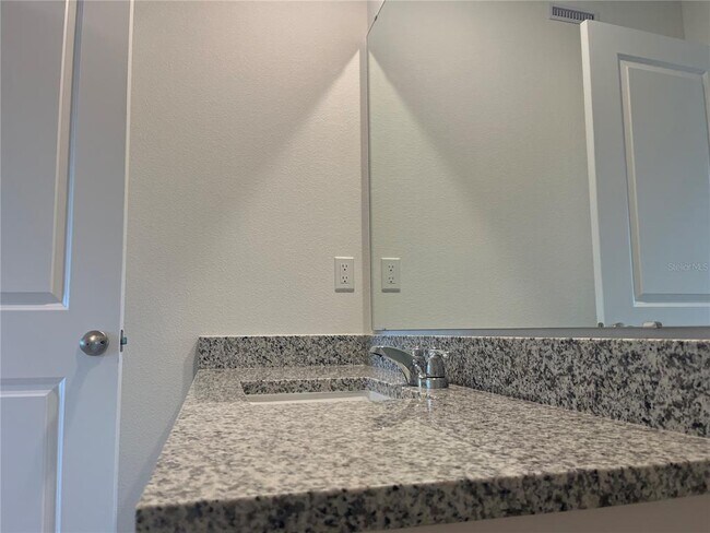 Building Photo - 3301 Vesara Dr