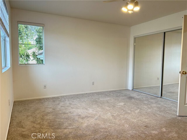 Building Photo - 10 Via Onza