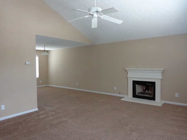 Building Photo - 1030 J Dorothy Pl