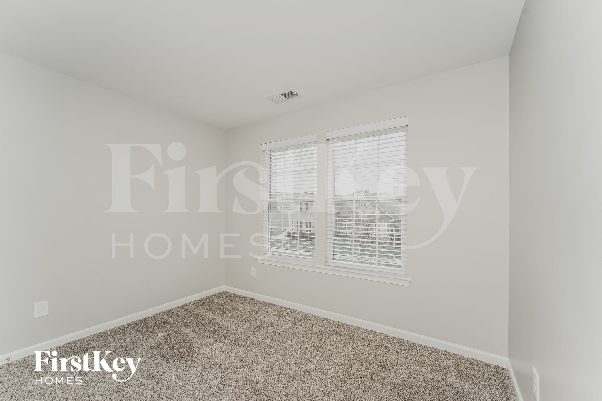 Building Photo - 16618 Grassy Creek Dr