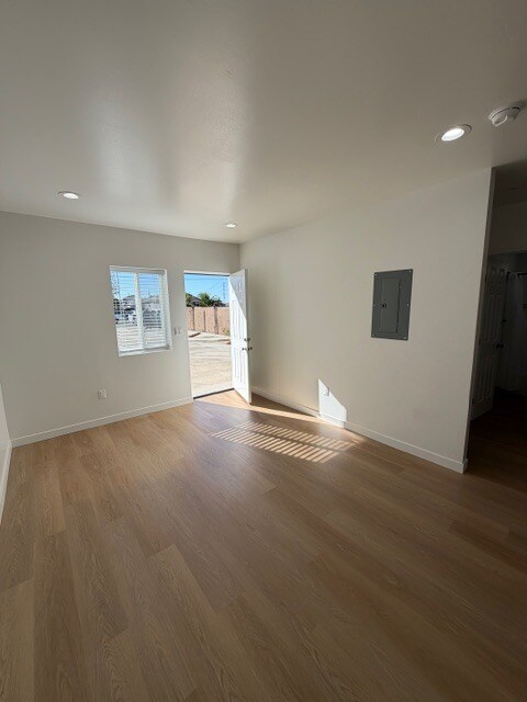 Building Photo - 174 Bethune Way