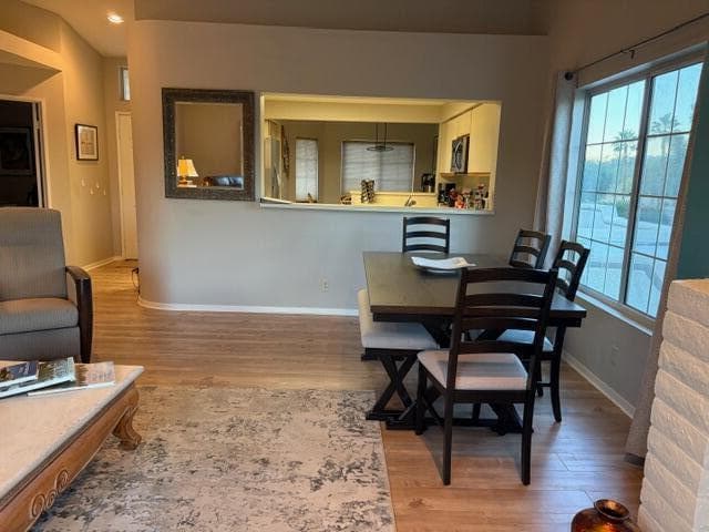 Building Photo - 726 Vista Lago Dr N