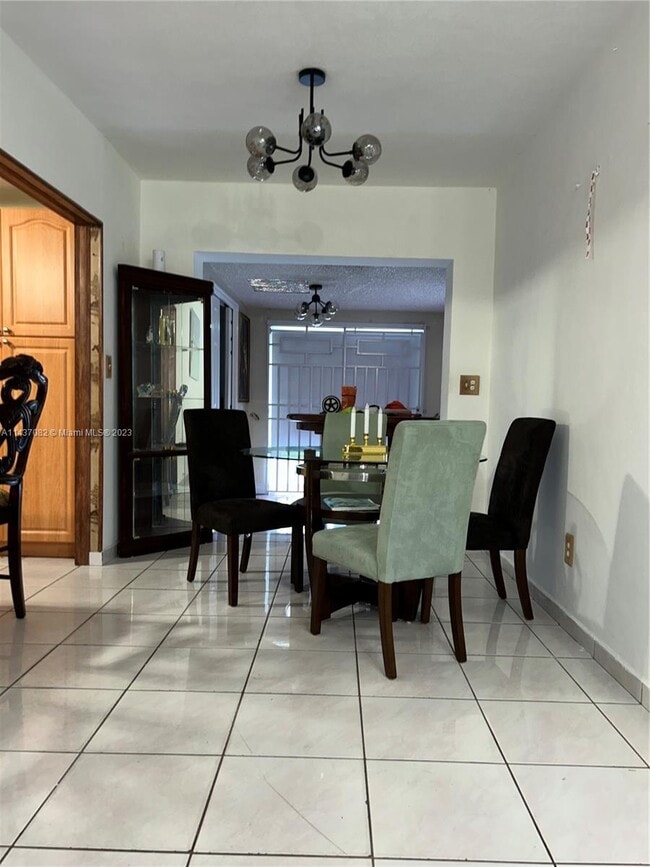 Building Photo - 5891 W 9th Ln