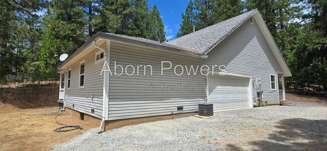 Building Photo - 6271 Red Robin Rd