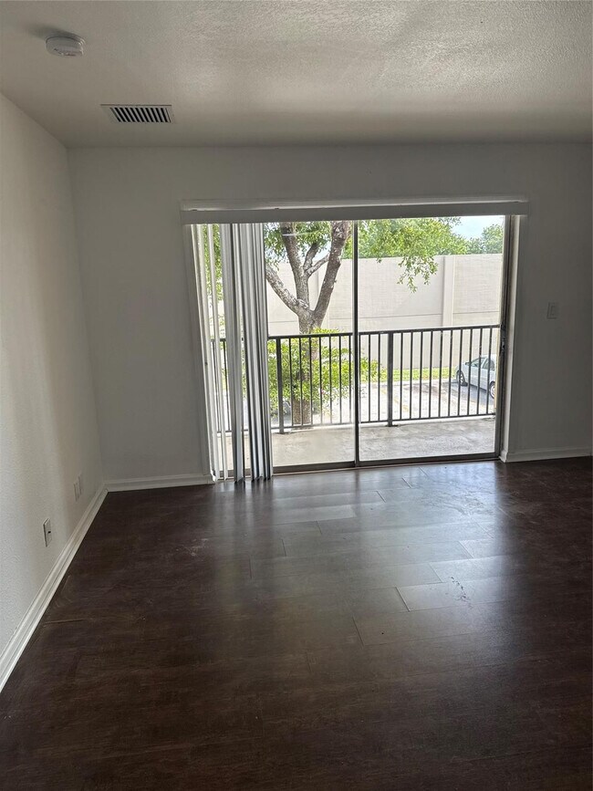 Building Photo - 2862 NW 55th Ave