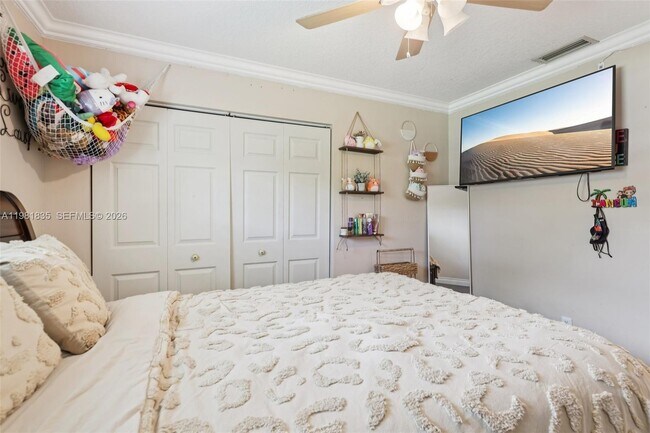 Building Photo - 11573 NW 39th Pl