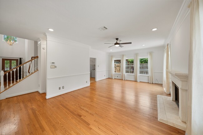 Building Photo - 1207 Melford Dr