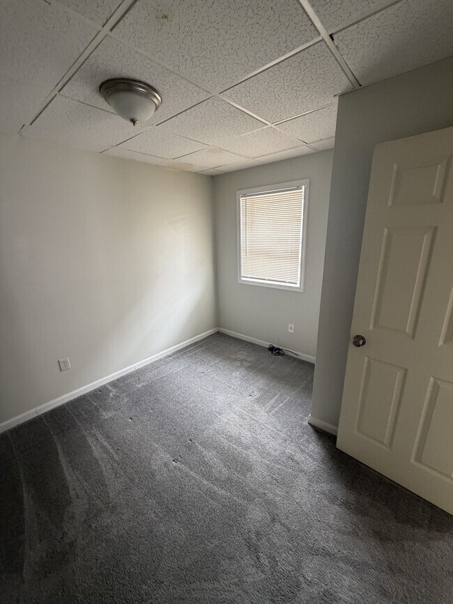 Building Photo - 7103-7107 Tulip St