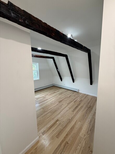 Building Photo - 62 Belfield Dr