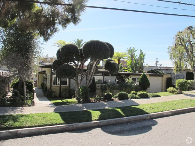 Building Photo - 156 E Highland Ave
