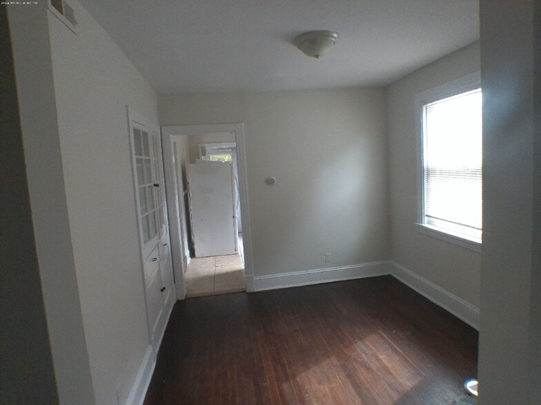 Building Photo - 3004 Semmes Ave